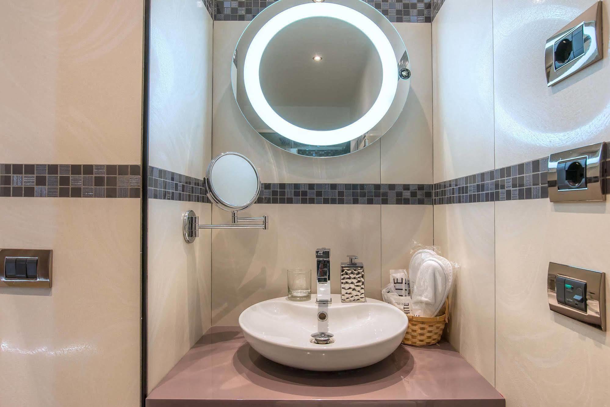 Pantheon Caesar Relais Affittacamere 2*